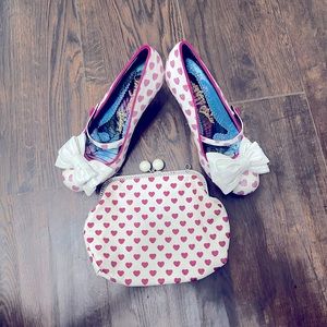Irregular choice love is in the air size  40